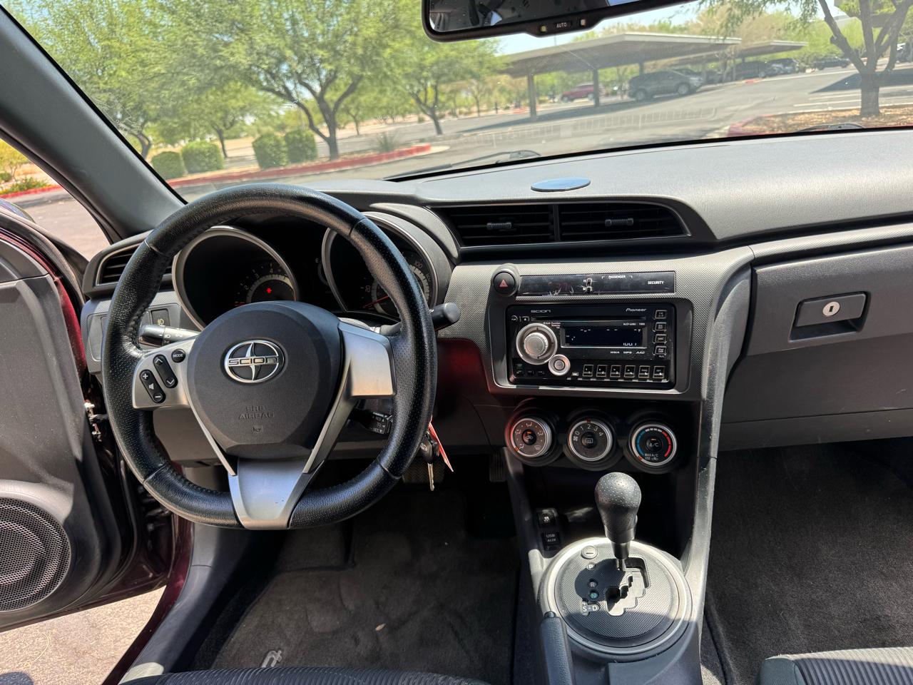 Scion tC Base 2011