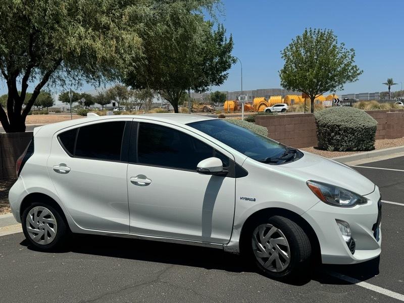 Toyota Prius c Two 2015