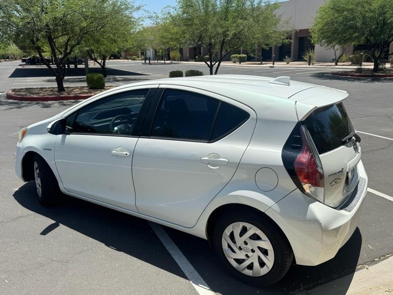 Toyota Prius c Two 2015