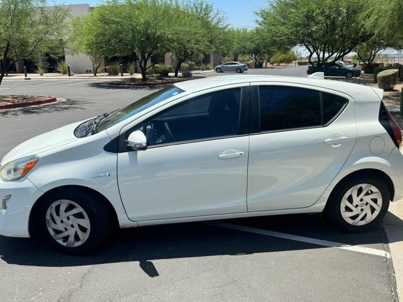 Toyota Prius c Two 2015