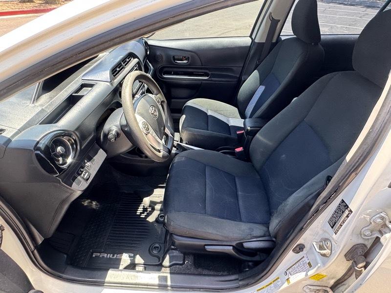 Toyota Prius c Two 2015