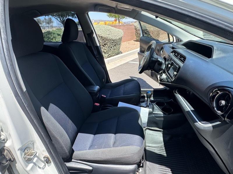 Toyota Prius c Two 2015