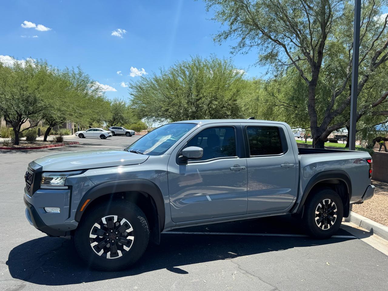 Nissan Frontier PRO-4X Crew Cab 4WD 2024