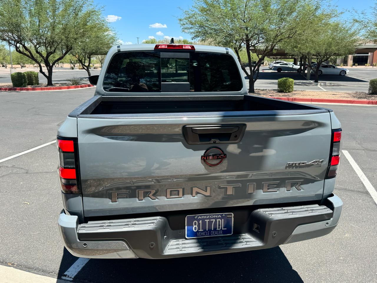 Nissan Frontier PRO-4X Crew Cab 4WD 2024