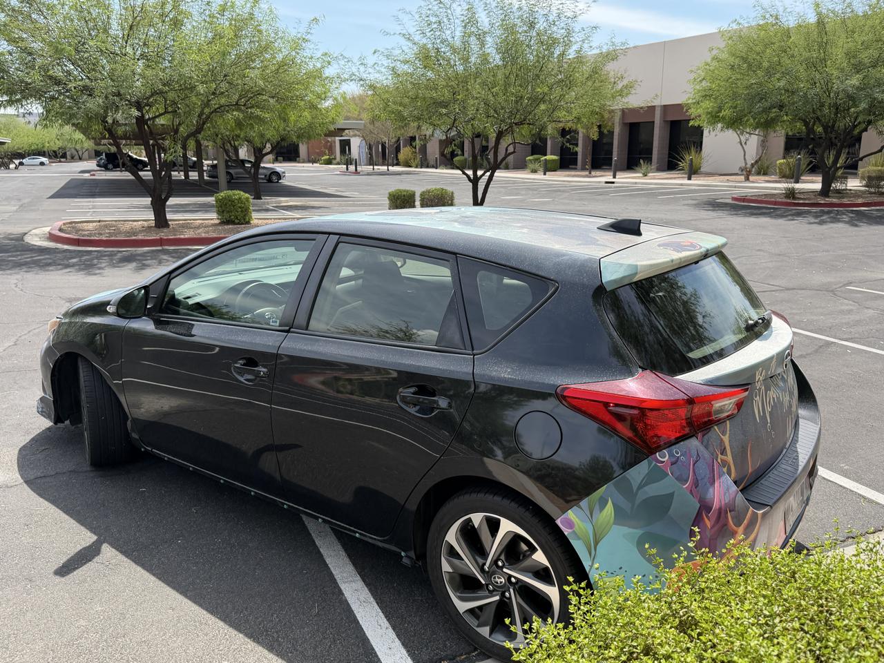 Scion iM 4D Hatchback 2016