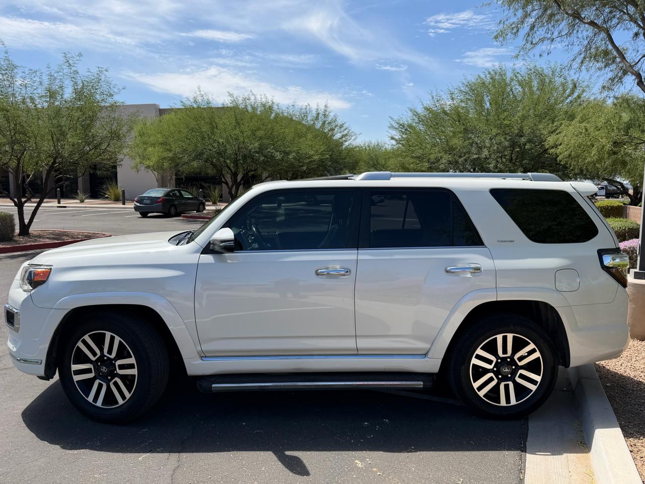 Toyota 4Runner Limited 4WD 2015