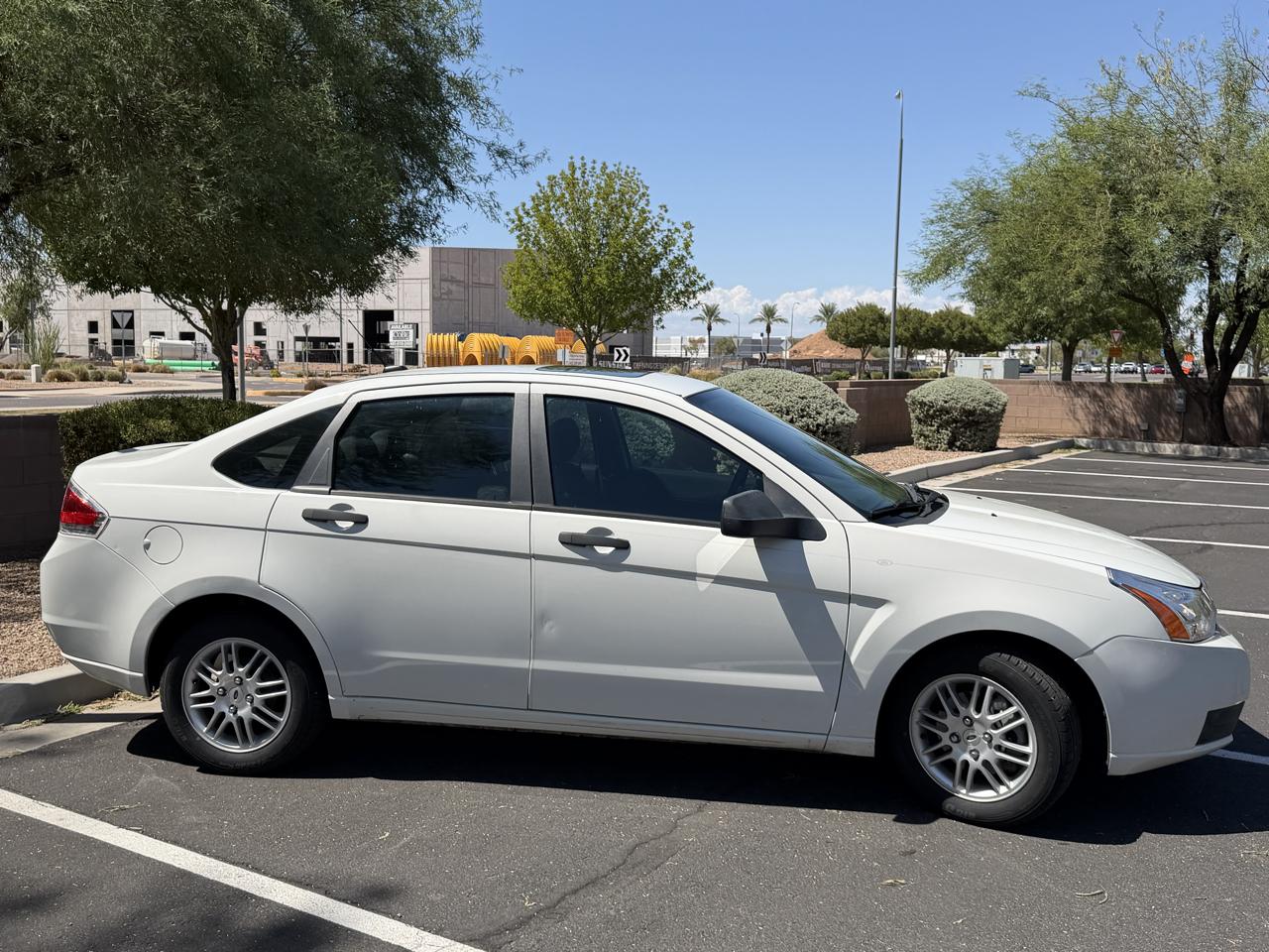Ford Focus SE Sedan 2010