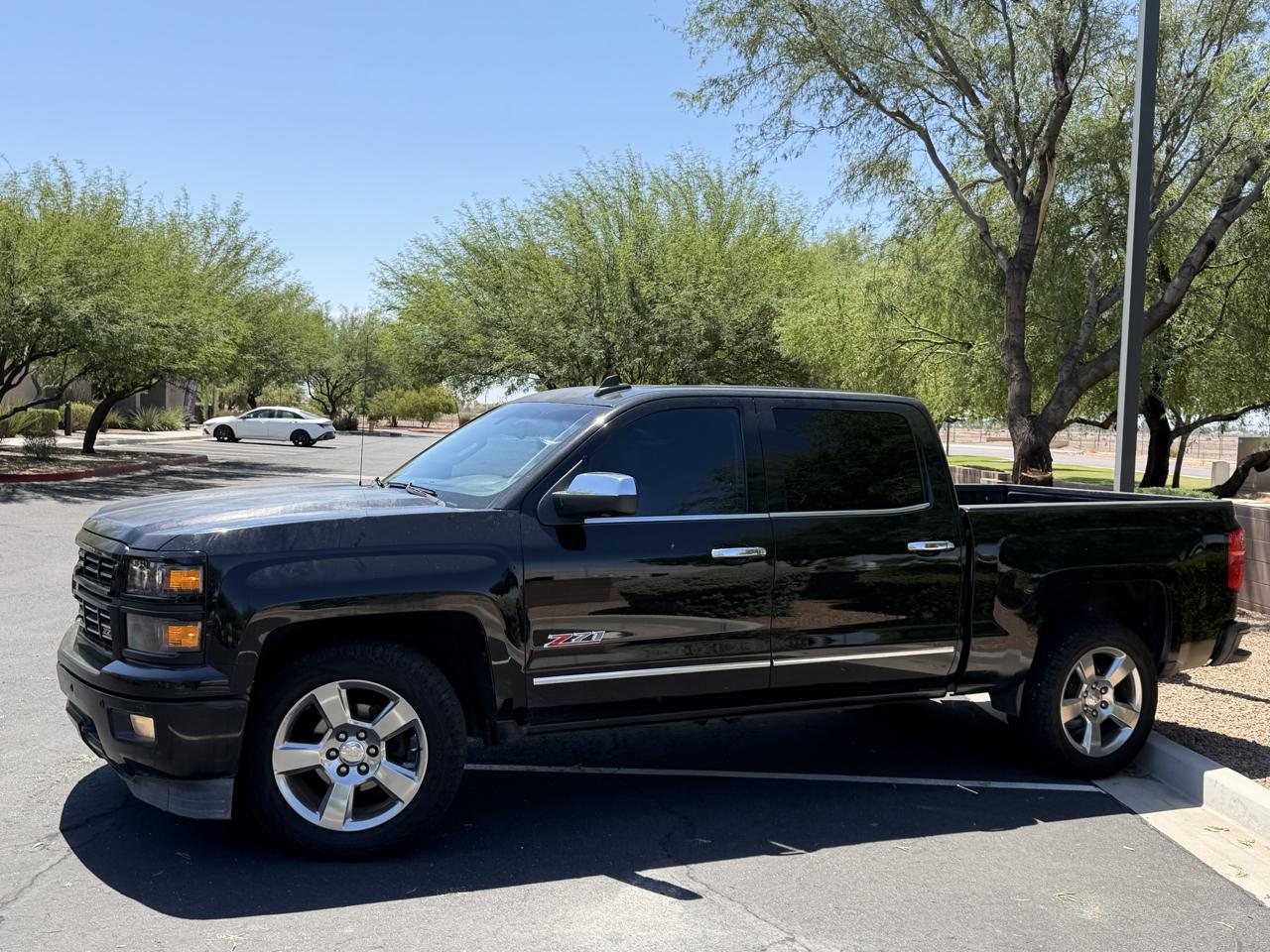 Chevrolet Silverado 1500 LTZ Crew Cab 2WD 2015