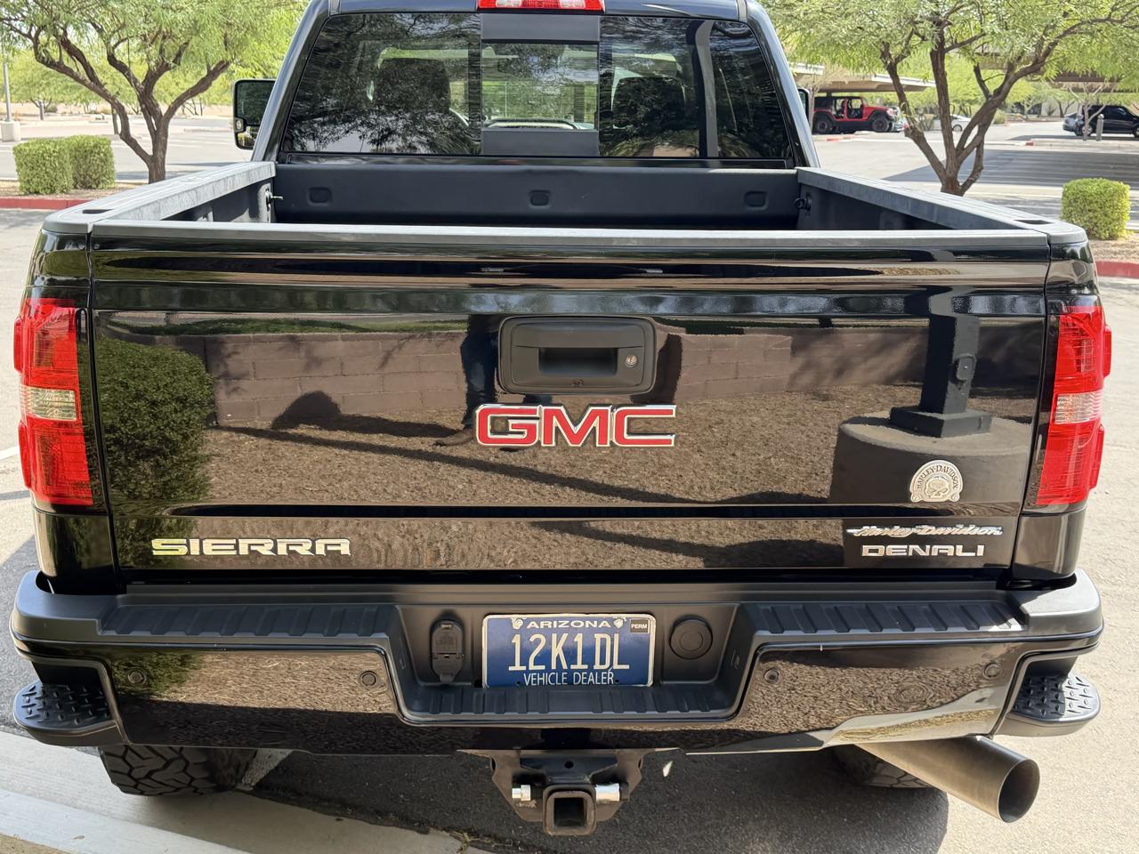 GMC Sierra 2500HD Denali Crew Cab 4WD 2015
