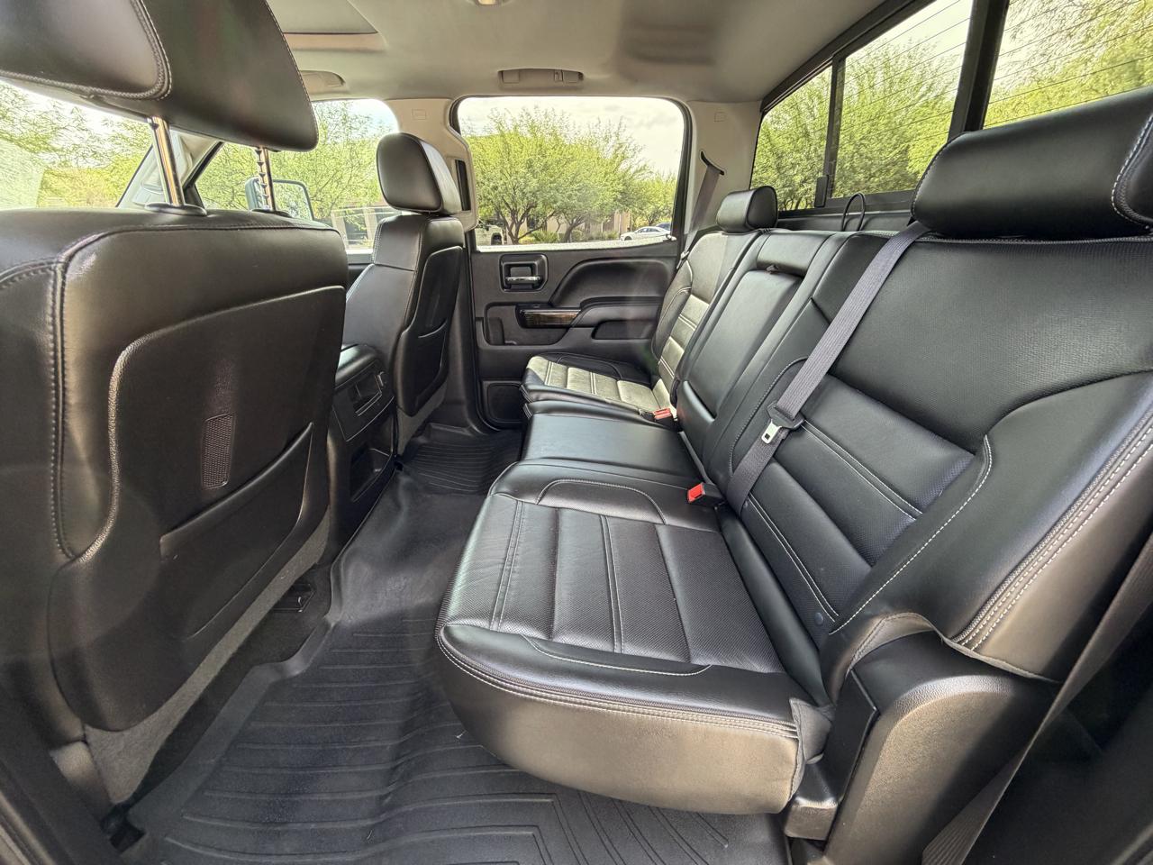 GMC Sierra 2500HD Denali Crew Cab 4WD 2015