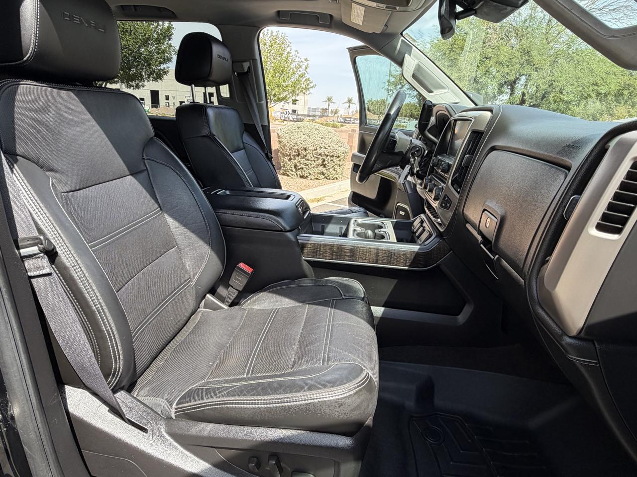 GMC Sierra 2500HD Denali Crew Cab 4WD 2015
