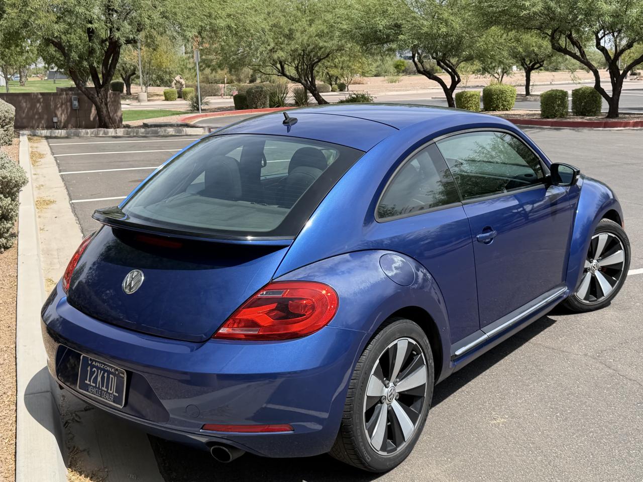 Volkswagen Beetle 2.0T Turbo 2012
