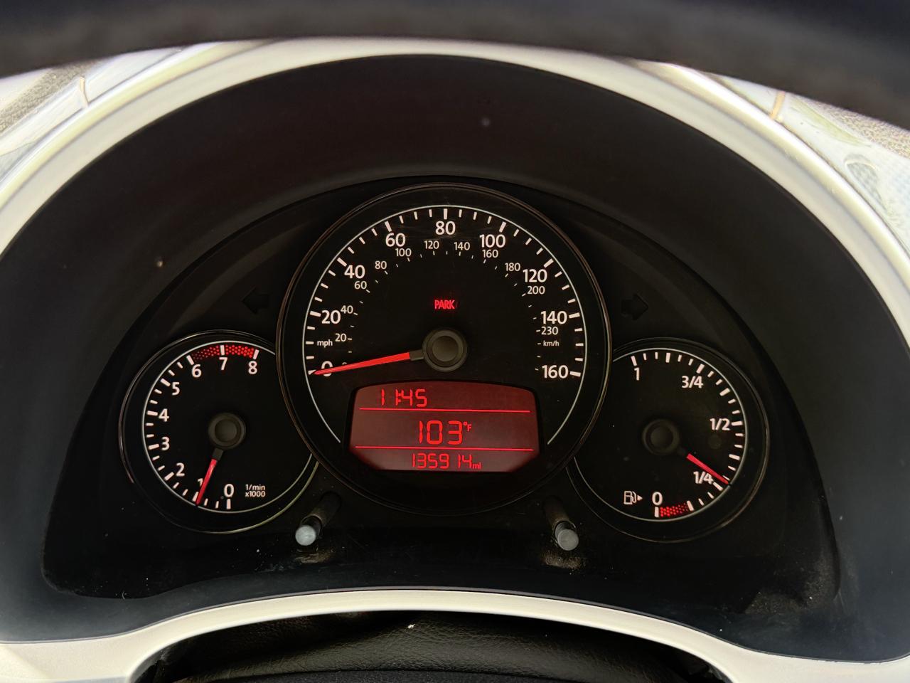 Volkswagen Beetle 2.0T Turbo 2012