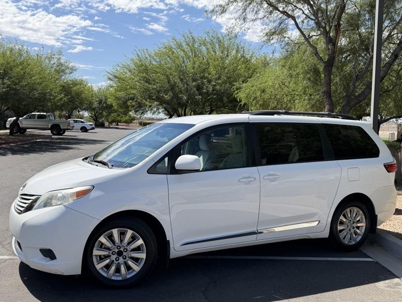 2015 Toyota Sienna LE AWD
