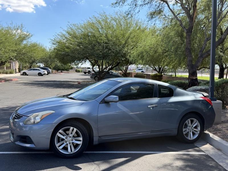 Nissan Altima 2.5 S Coupe 2012