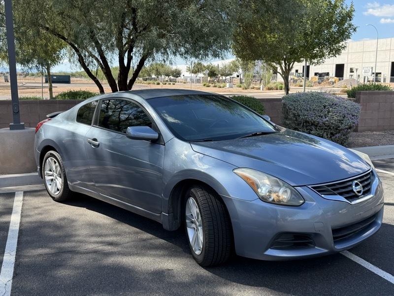 Nissan Altima 2.5 S Coupe 2012