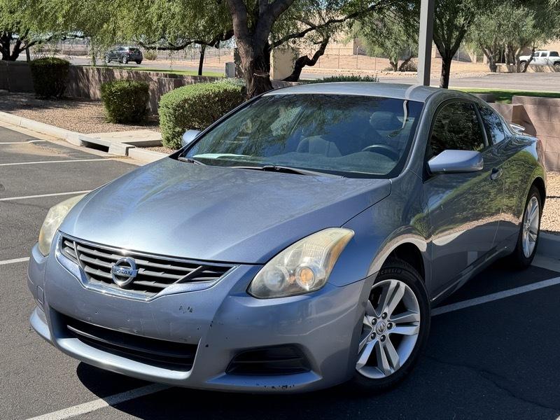 Nissan Altima 2.5 S Coupe 2012