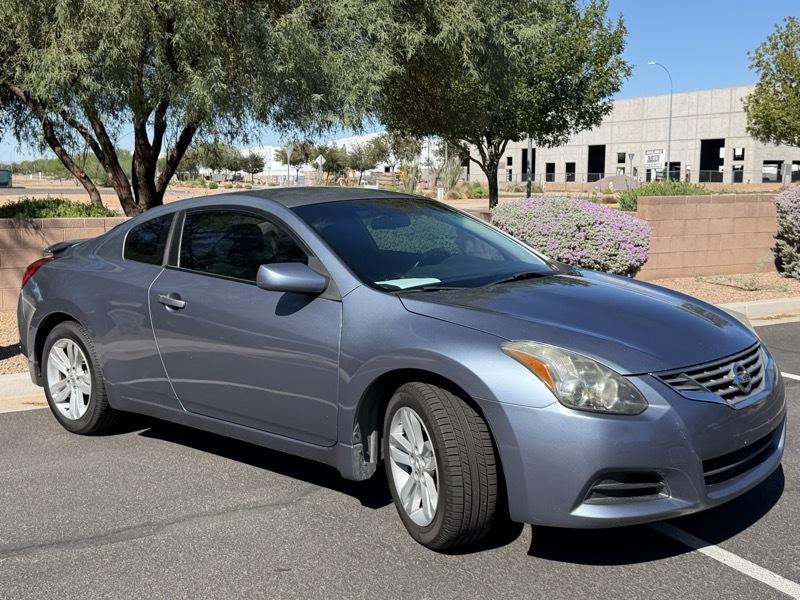 Nissan Altima 2.5 S Coupe 2012