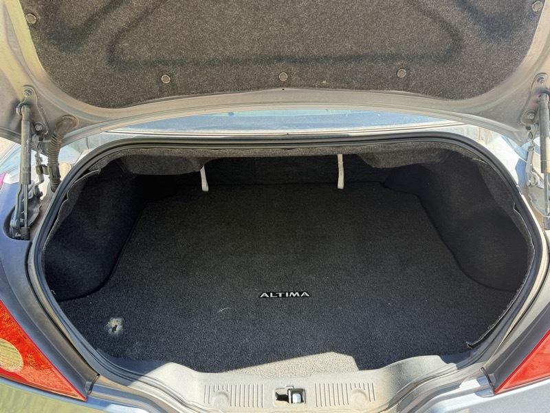 Nissan Altima 2.5 S Coupe 2012