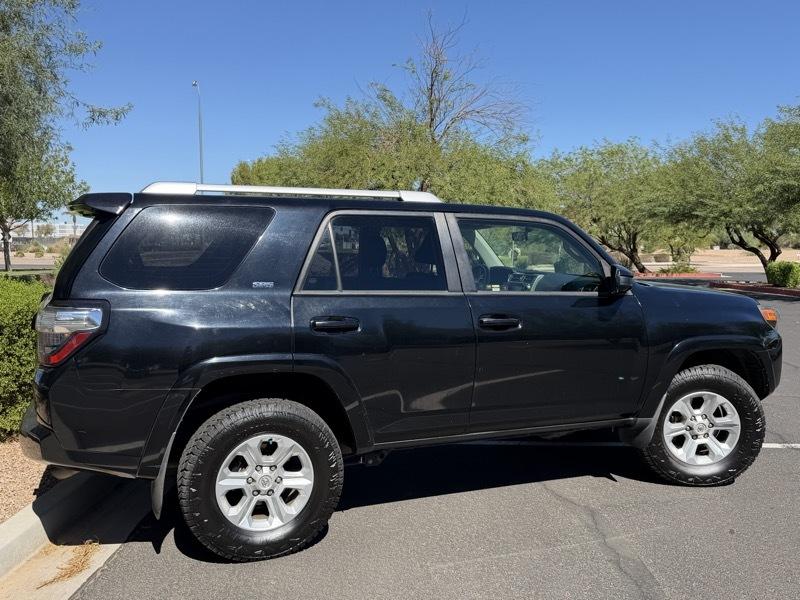 Toyota 4Runner SR5 4WD 2018