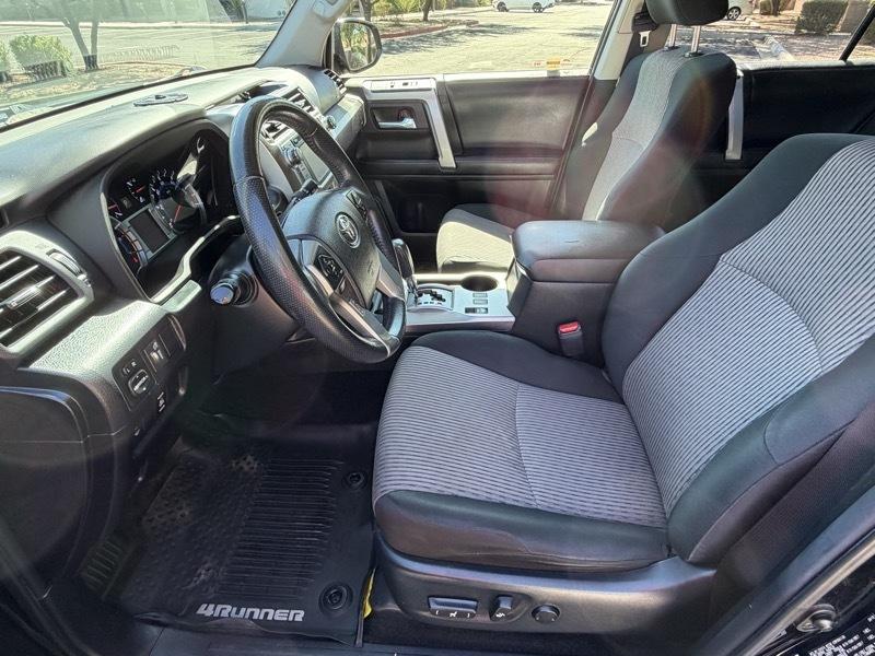 Toyota 4Runner SR5 4WD 2018