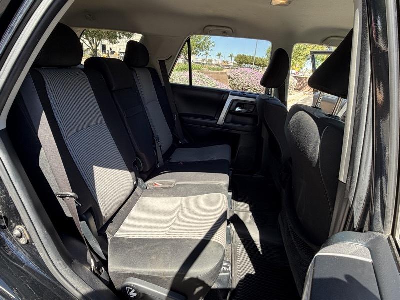 Toyota 4Runner SR5 4WD 2018