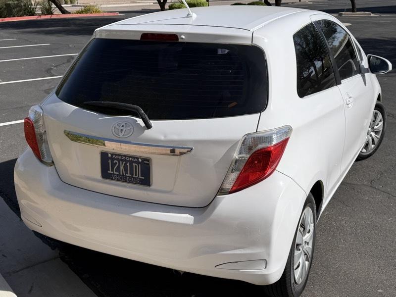 Toyota Yaris LE Hatchback 2014