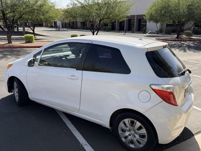 Toyota Yaris LE Hatchback 2014