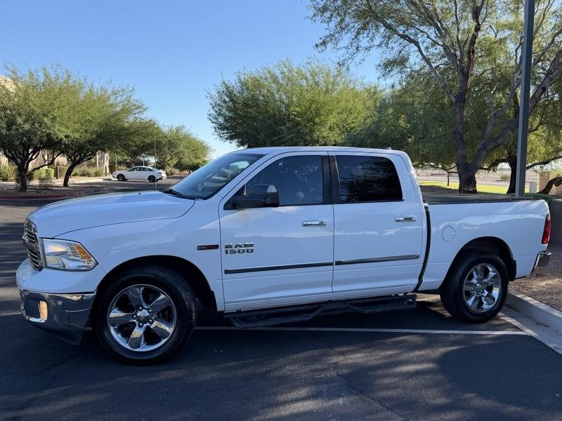 RAM 1500 Big Horn Crew Cab 2WD SWB 2017