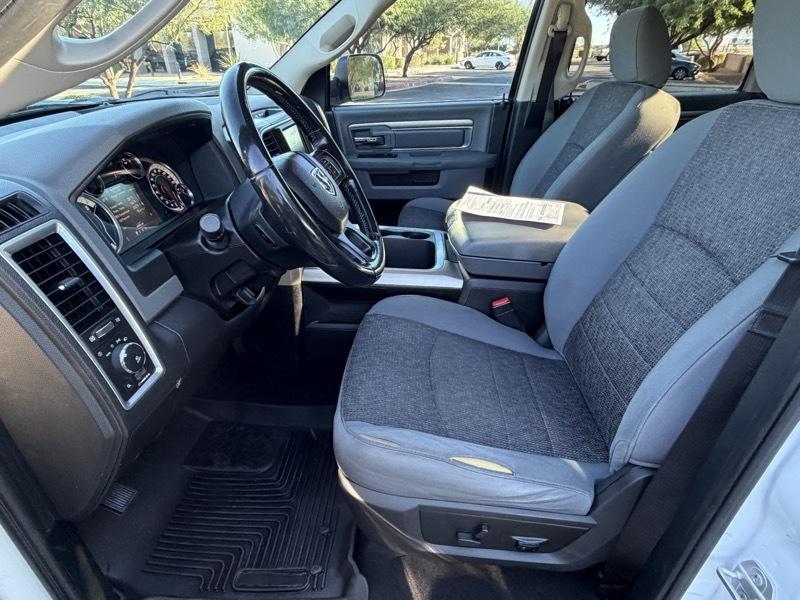 RAM 1500 Big Horn Crew Cab 2WD SWB 2017