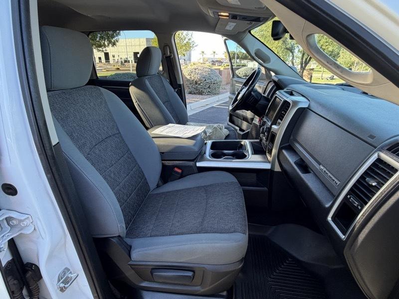 RAM 1500 Big Horn Crew Cab 2WD SWB 2017