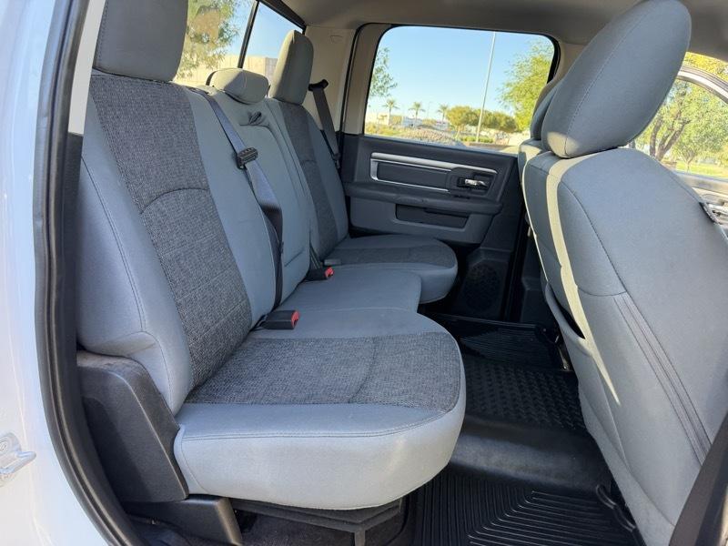 RAM 1500 Big Horn Crew Cab 2WD SWB 2017