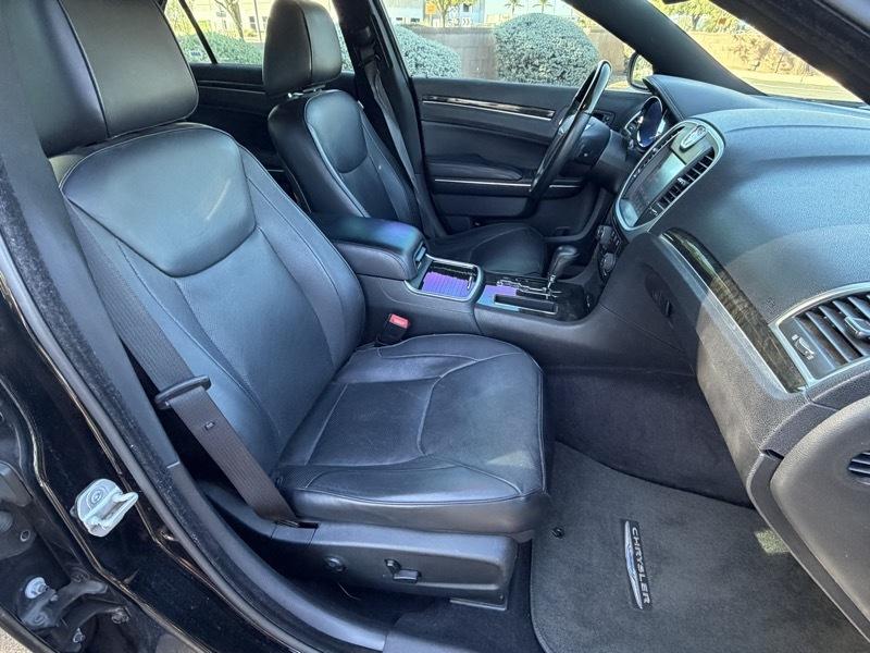 Chrysler 300 C RWD 2012