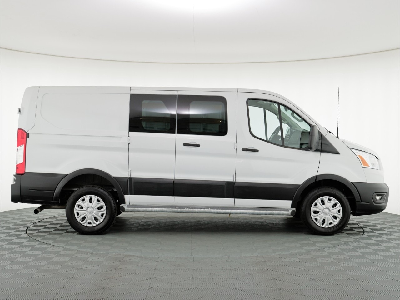 Ford Transit Cargo Van T-250 130" Low Rf 9070 GVWR RWD 2021