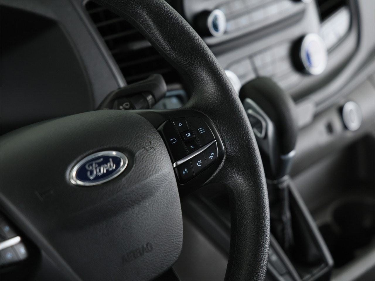 Ford Transit Cargo Van T-250 130" Low Rf 9070 GVWR RWD 2021