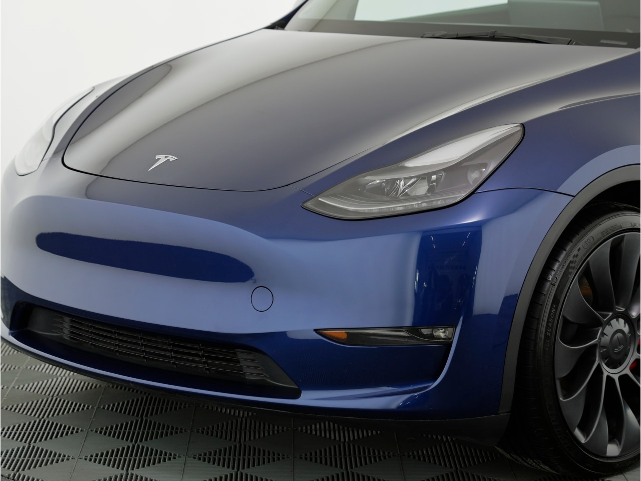 Tesla Model Y Performance AWD 2023