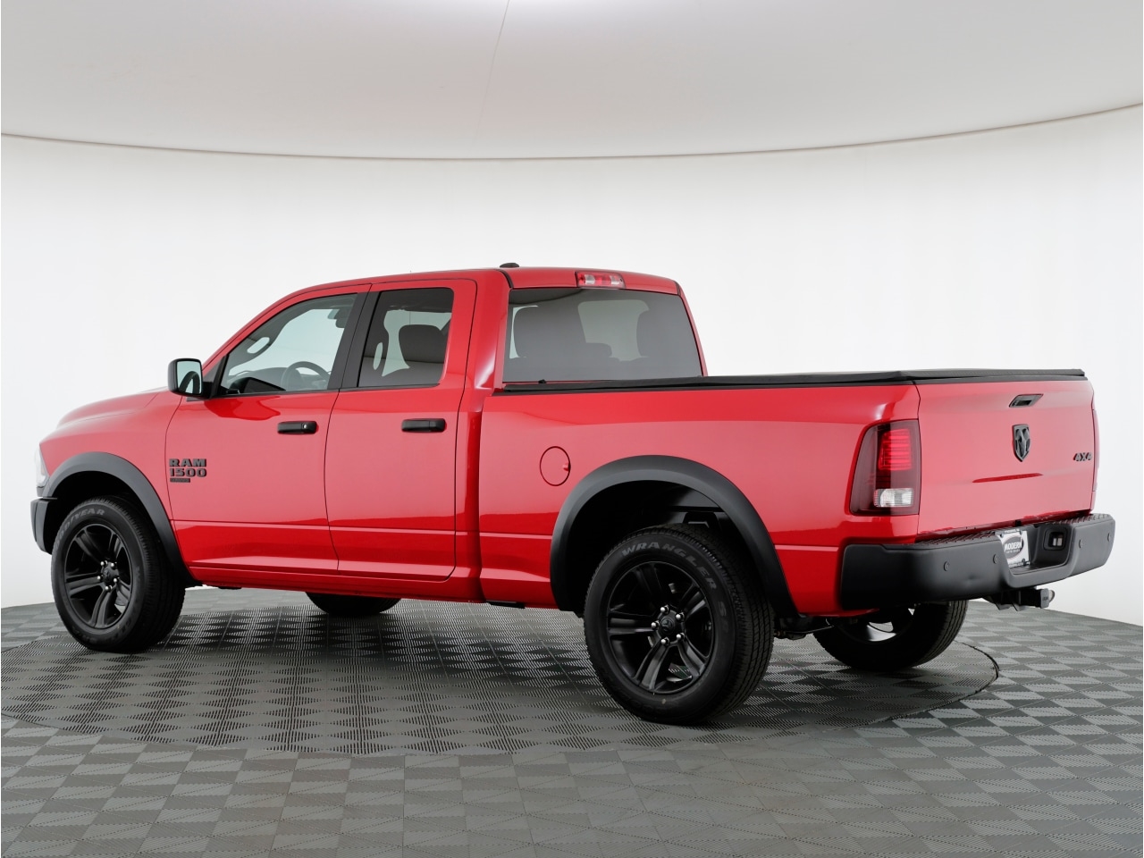 RAM 1500 Classic Warlock 4x4 Quad Cab 6'4" Box 2021