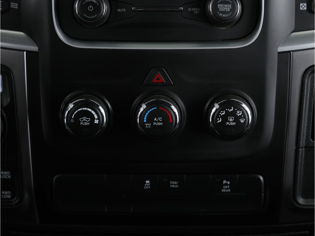 RAM 1500 Classic Warlock 4x4 Quad Cab 6'4" Box 2021