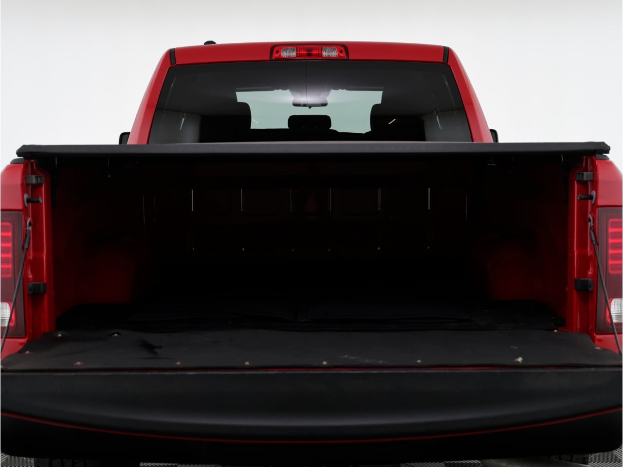 RAM 1500 Classic Warlock 4x4 Quad Cab 6'4" Box 2021