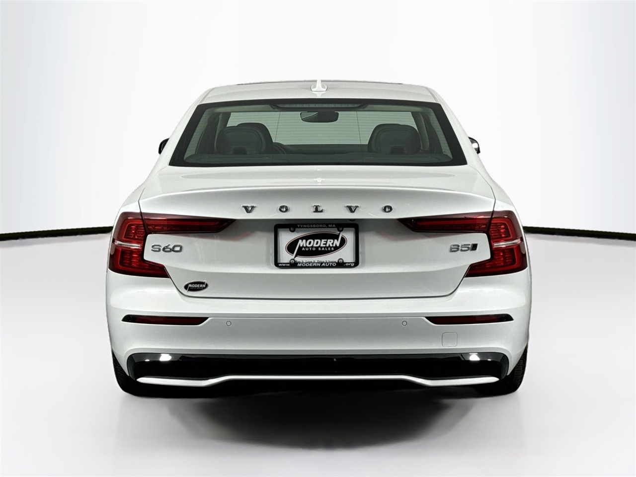 Volvo S60 B5 AWD Plus Dark Theme 2024