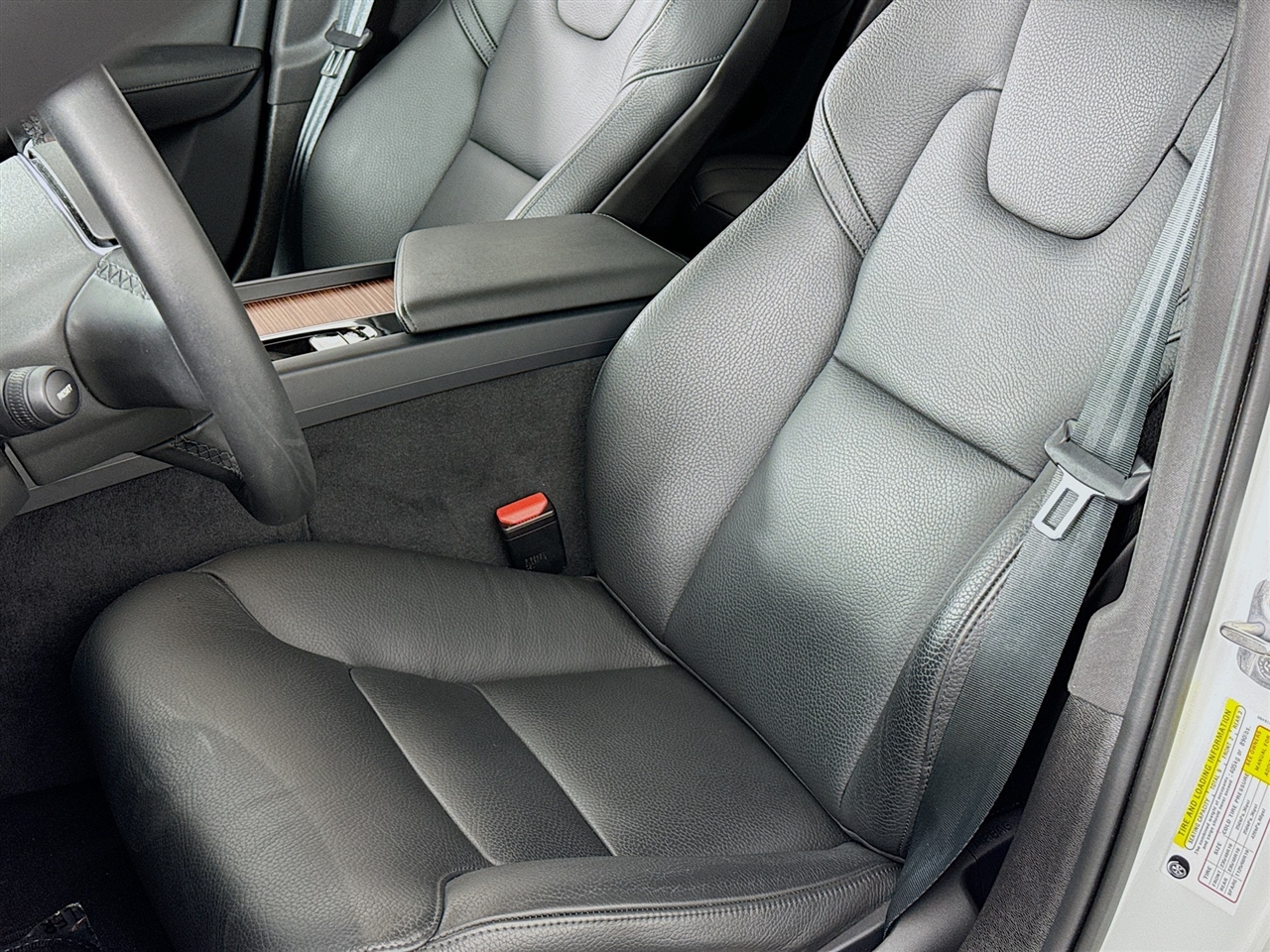 Volvo S60 B5 AWD Plus Dark Theme 2024