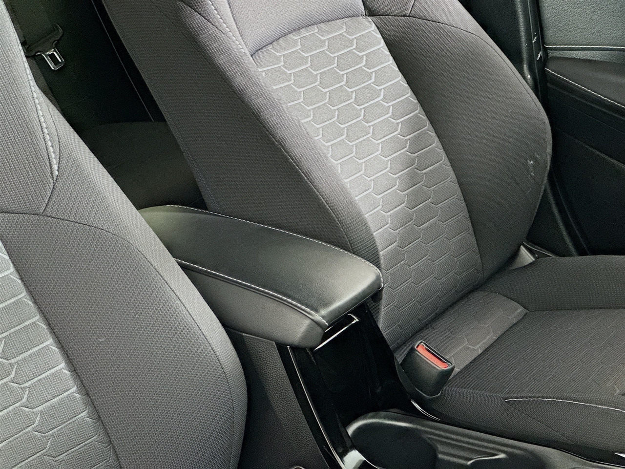 Toyota Corolla Hatchback Nightshade CVT (Natl) 2020