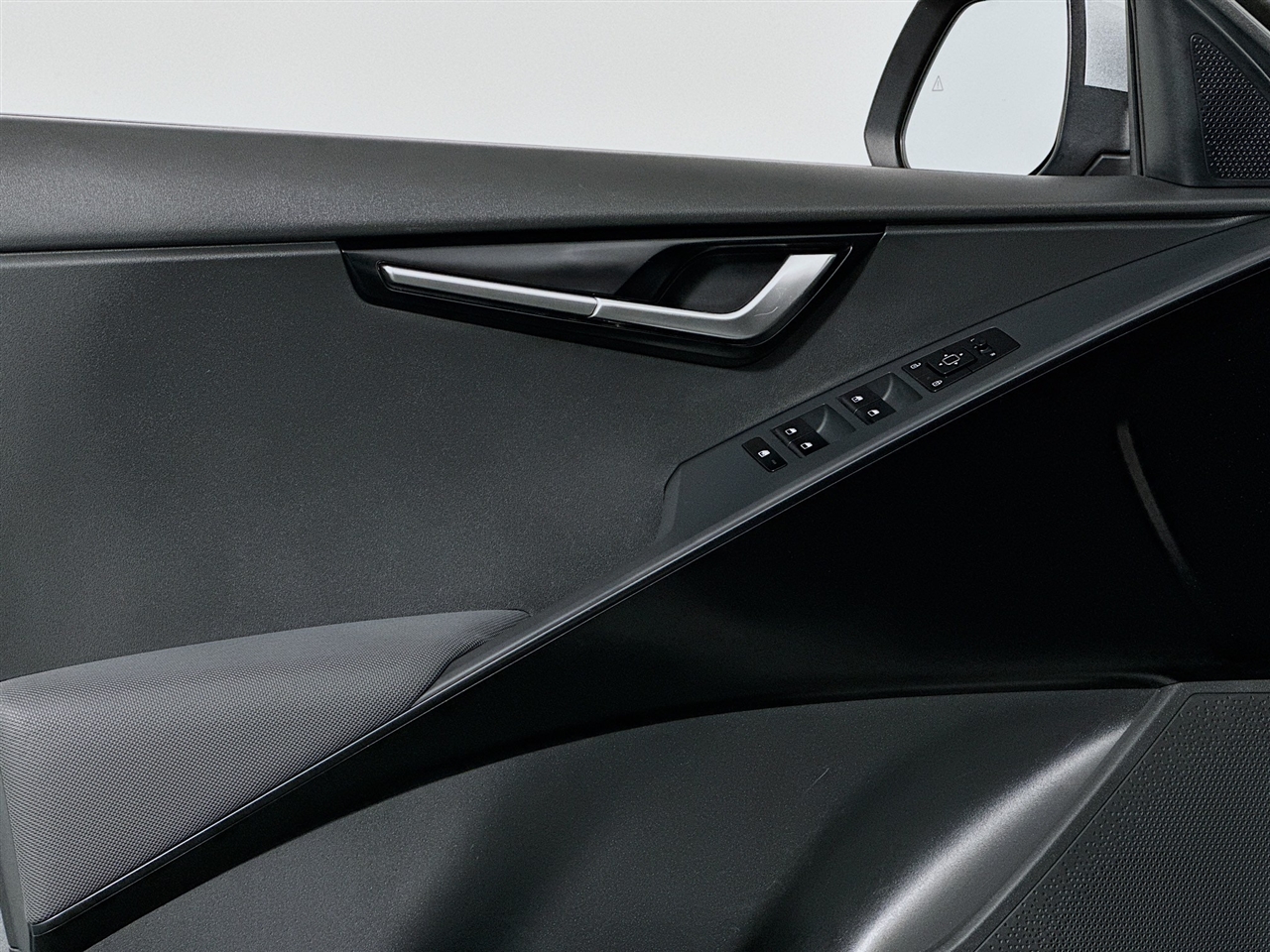 Kia Niro LX FWD 2023