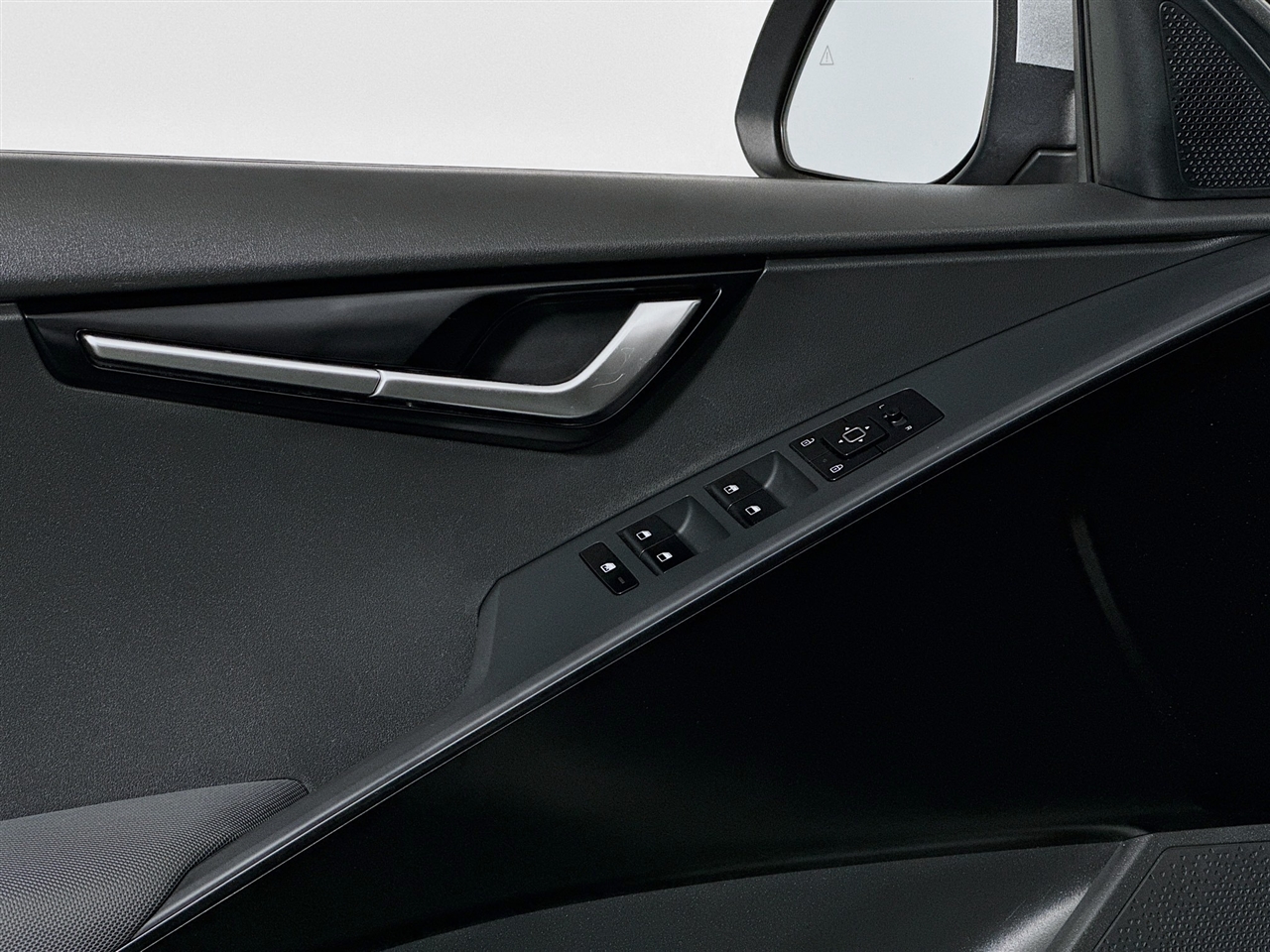 Kia Niro LX FWD 2023