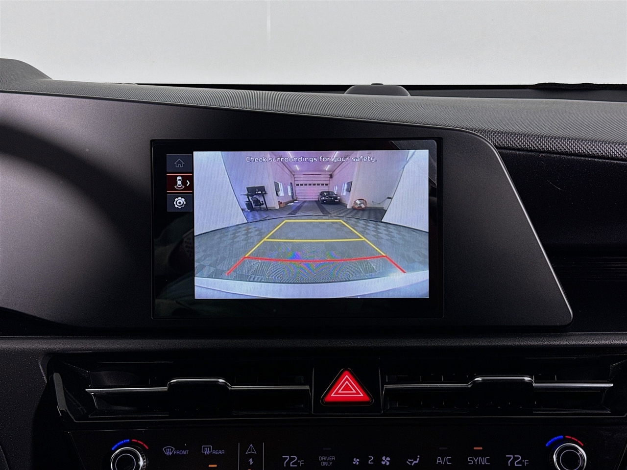 Kia Niro LX FWD 2023