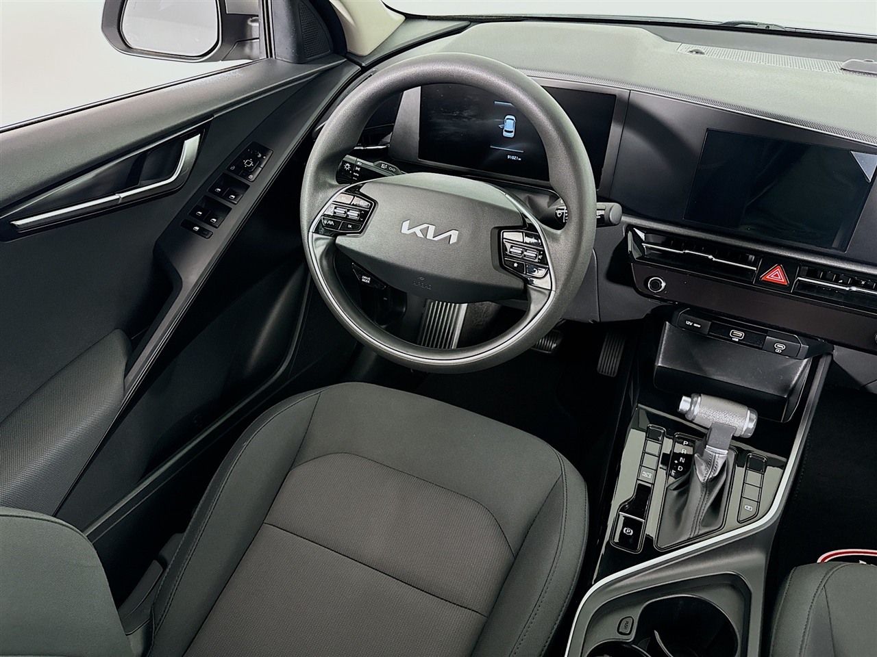 Kia Niro LX FWD 2023