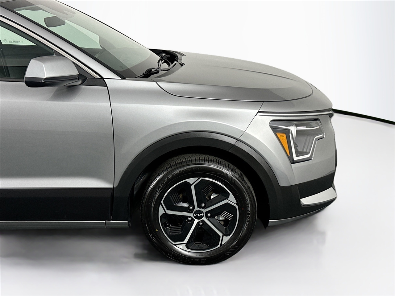 Kia Niro LX FWD 2023