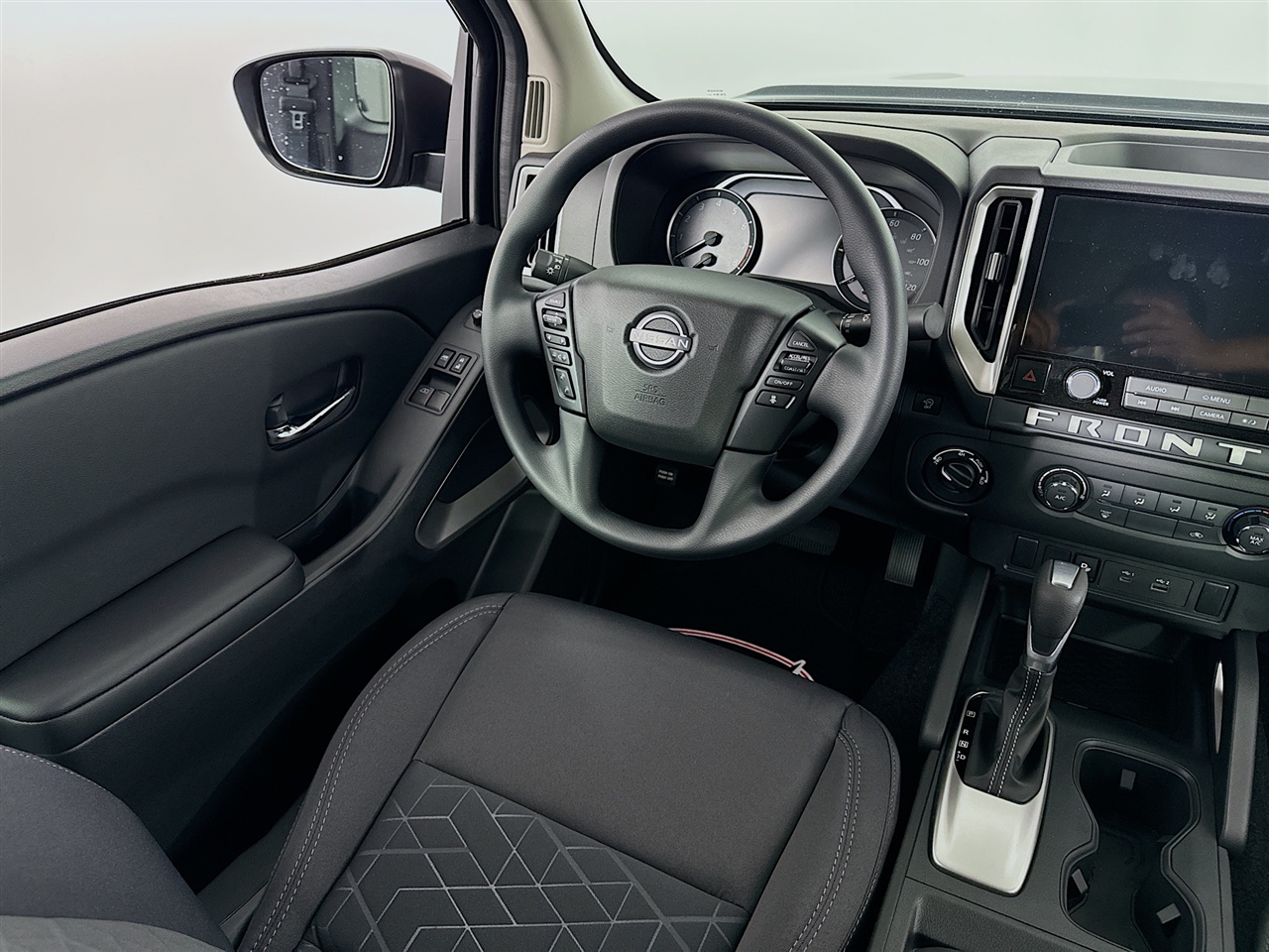 Nissan Frontier King Cab 4x4 SV 2025