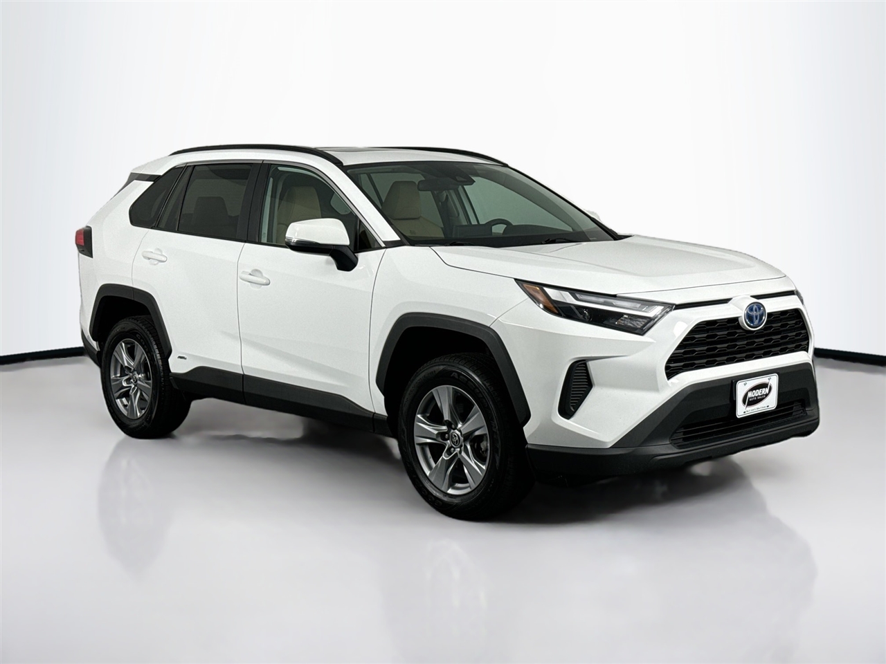 Toyota RAV4 Hybrid XLE AWD (Natl) 2022