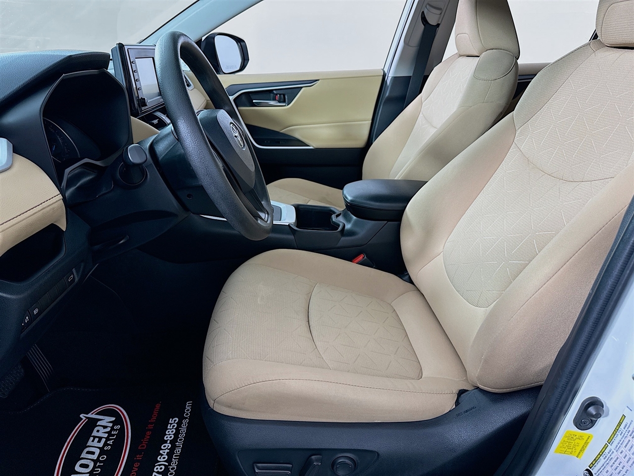 Toyota RAV4 Hybrid XLE AWD (Natl) 2022